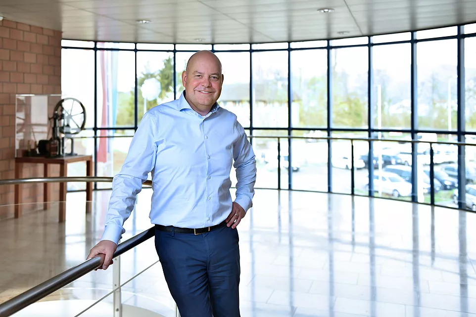 avintos als Arbeitgeber